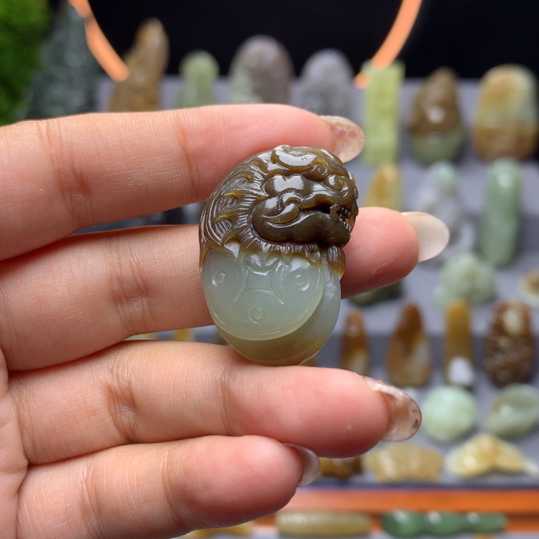 和田玉未镶嵌挂件