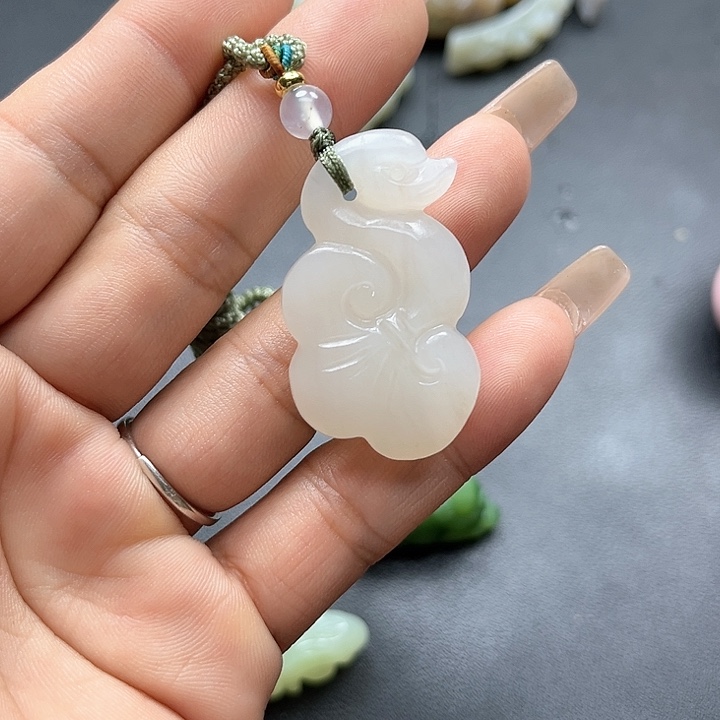 【闪购商品】颈饰未镶嵌和田玉