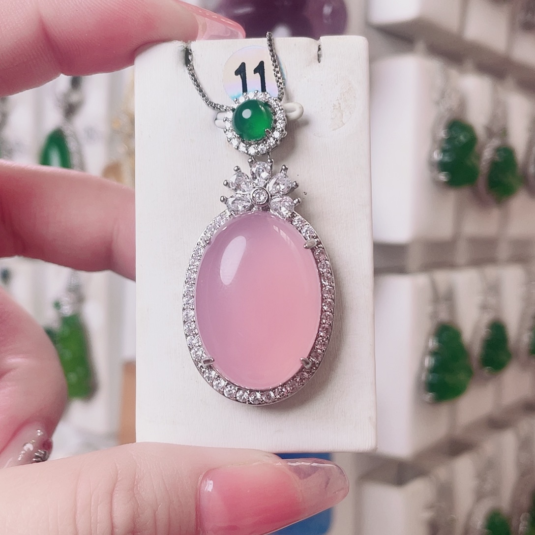 玛瑙/玉髓未镶嵌颈饰