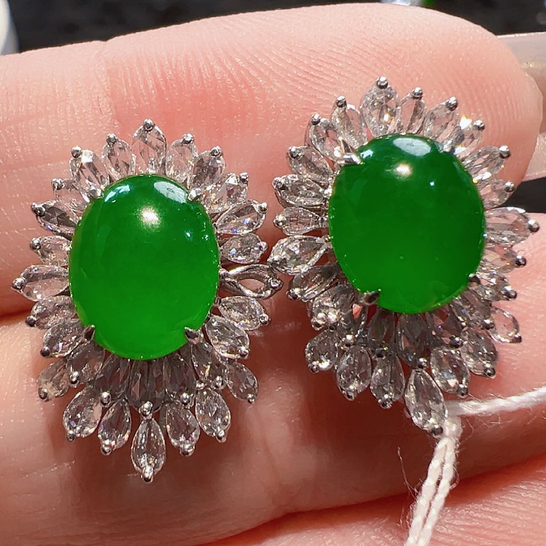 翡翠耳饰18K金镶嵌签收后24小时鉴赏期