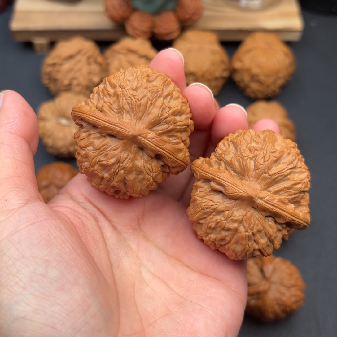 文玩核桃把件蓟县元宝47