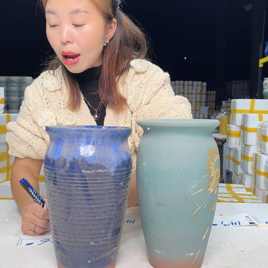 云上花盆1106-146瑕疵