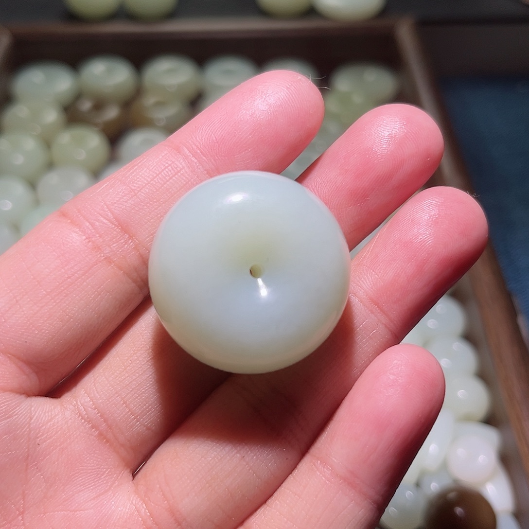 三***记和田玉未镶嵌颈饰