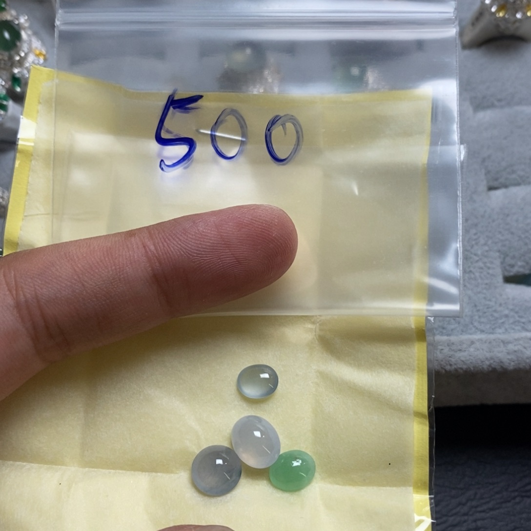 定制翡翠未镶嵌天然缅甸翡翠a货