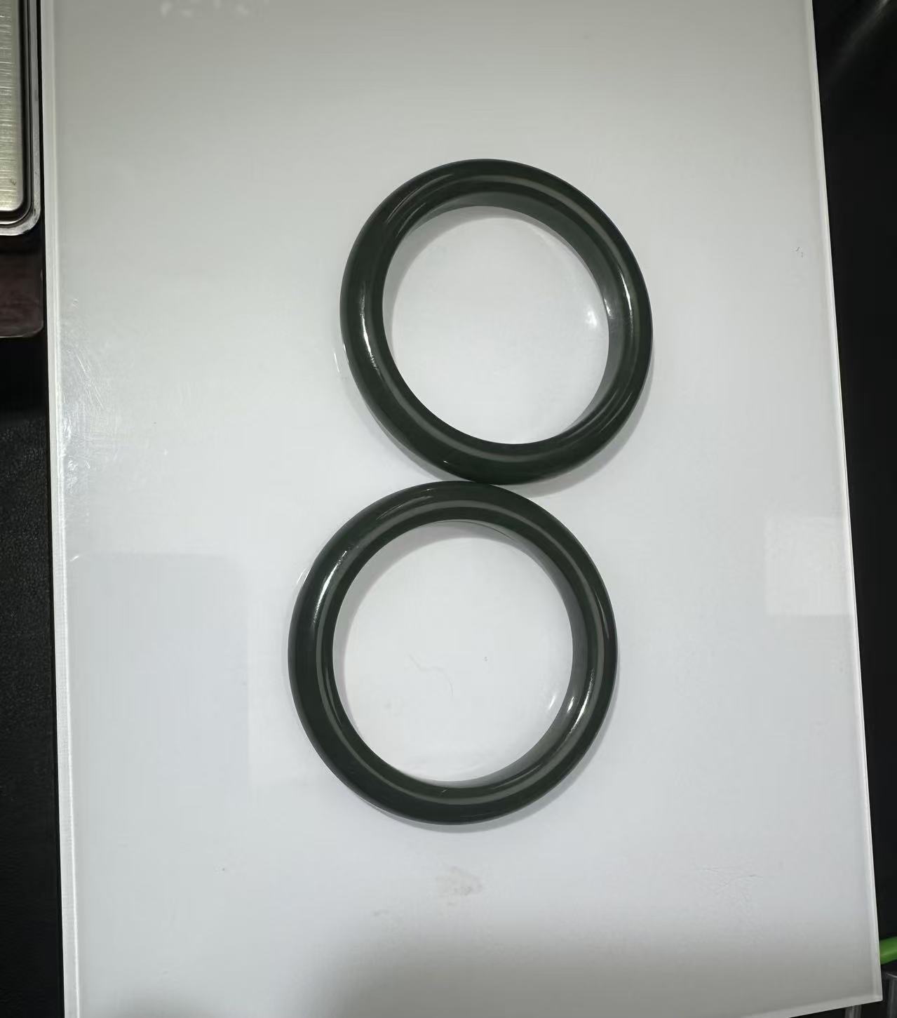 和田玉手镯ZBJ003多样性发其一