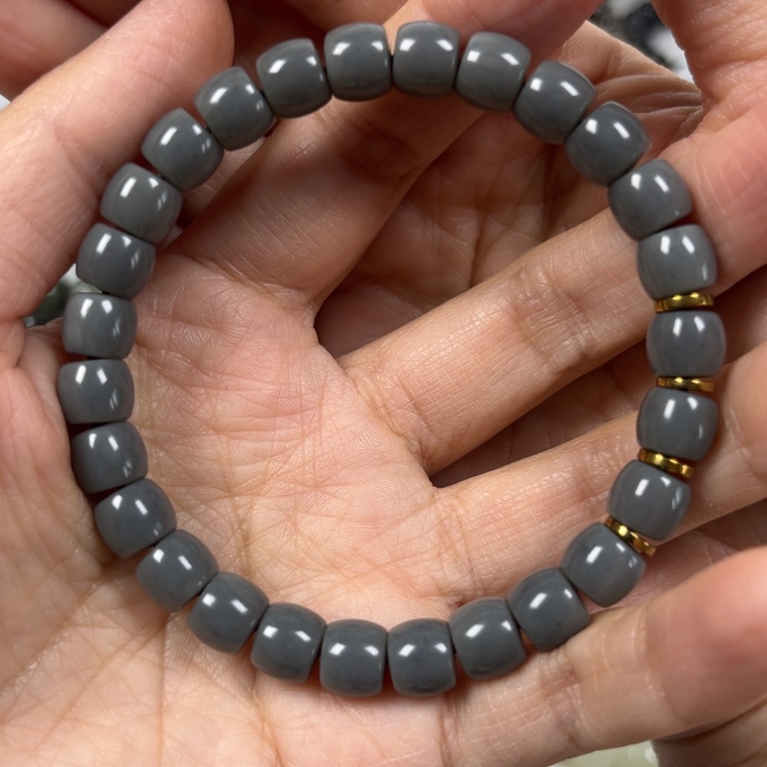 未镶嵌和田玉手串卡8直切珠宝级