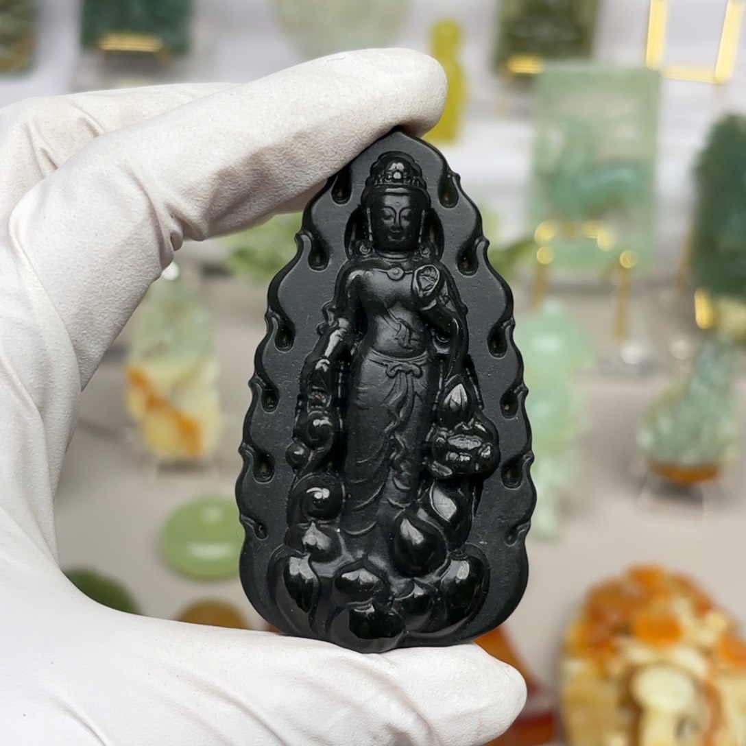 和田玉（青玉）颈饰未镶嵌