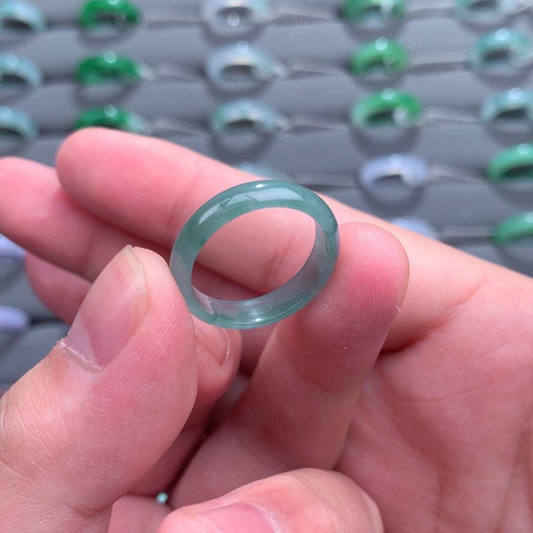 翡翠戒指未镶嵌天然18