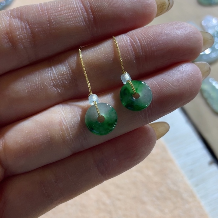 翡翠颈饰18K金镶嵌耳饰