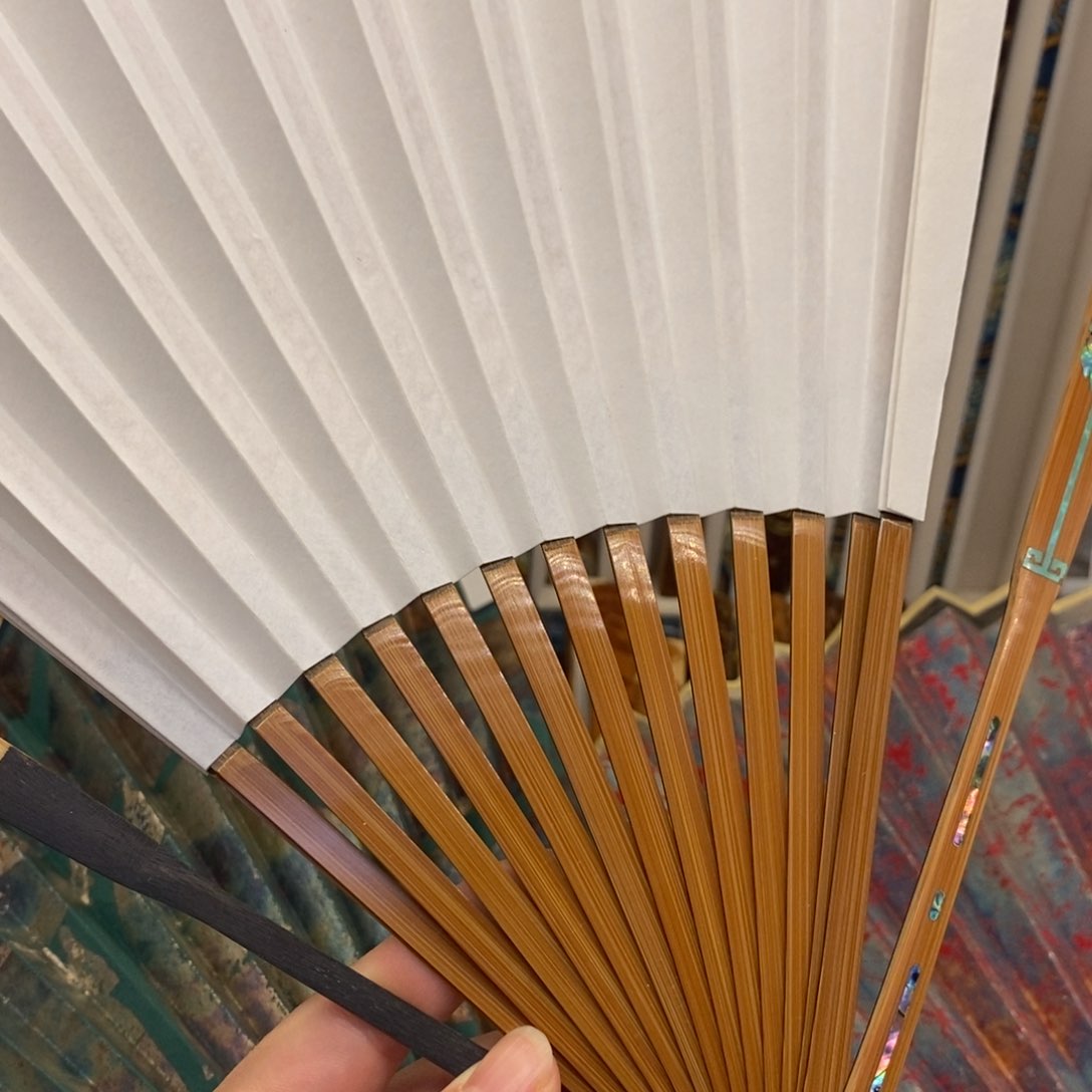 扇子行****狗图月月月月我哦