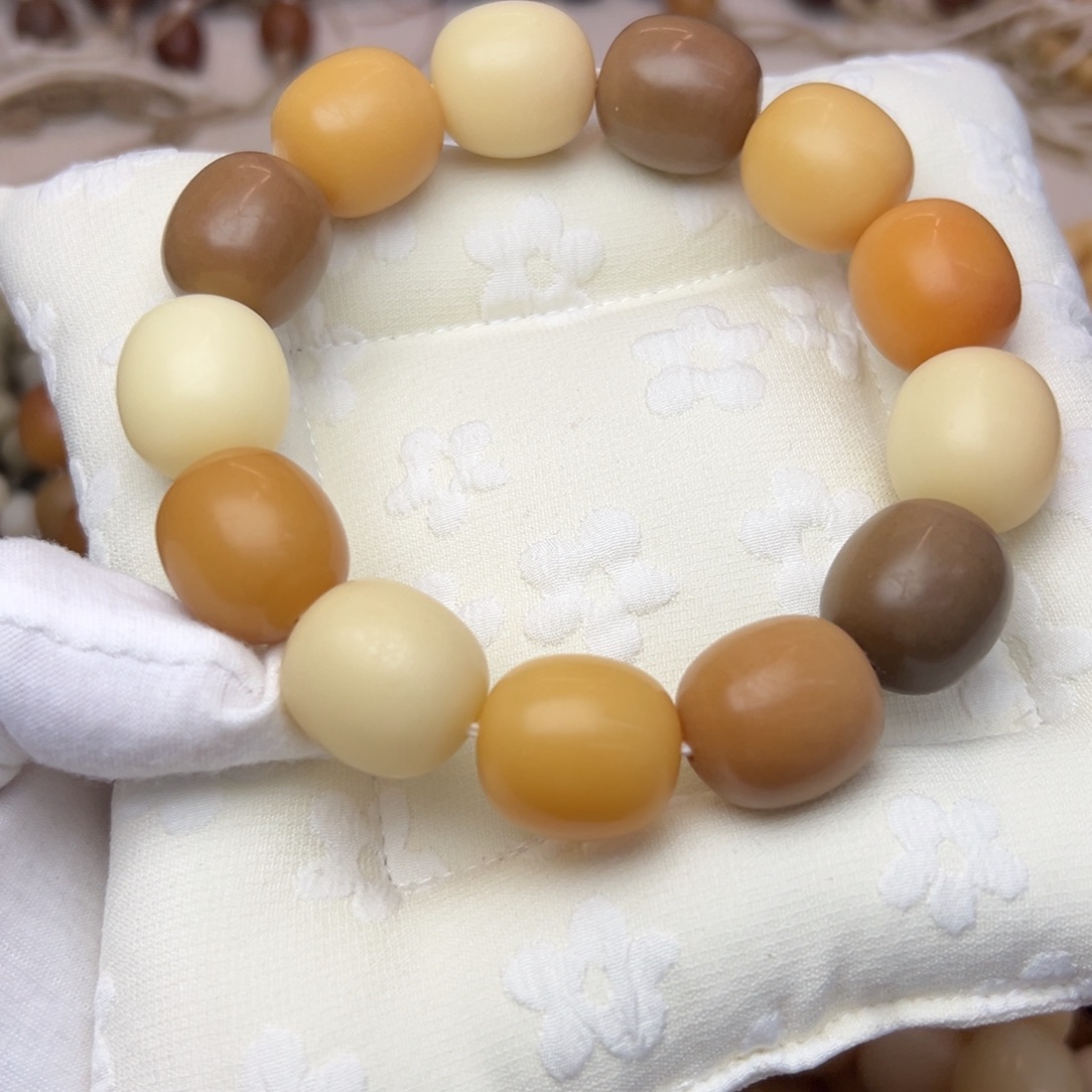 v***玲菩提根/象牙果吊坠21干磨落地发全品微瑕872