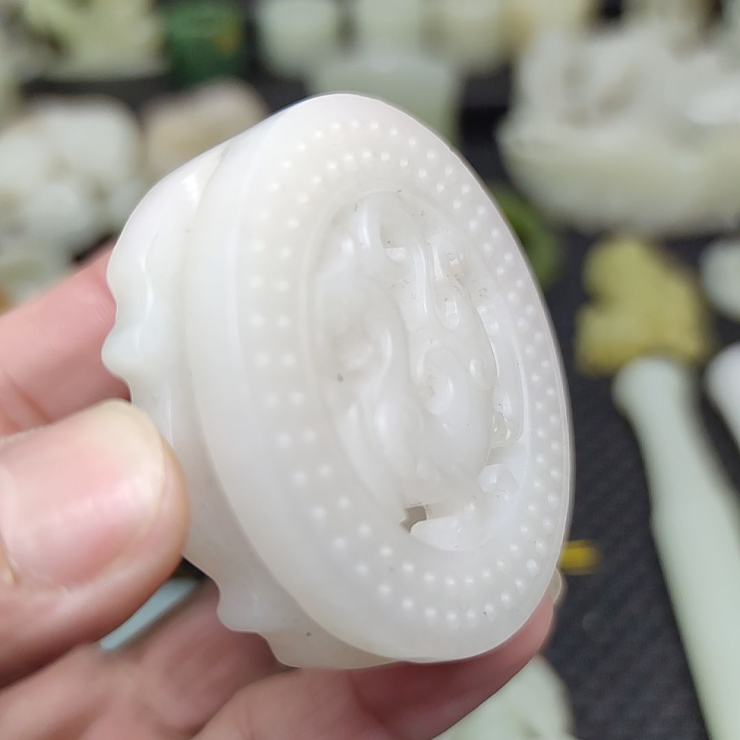 和田玉挂件未镶嵌