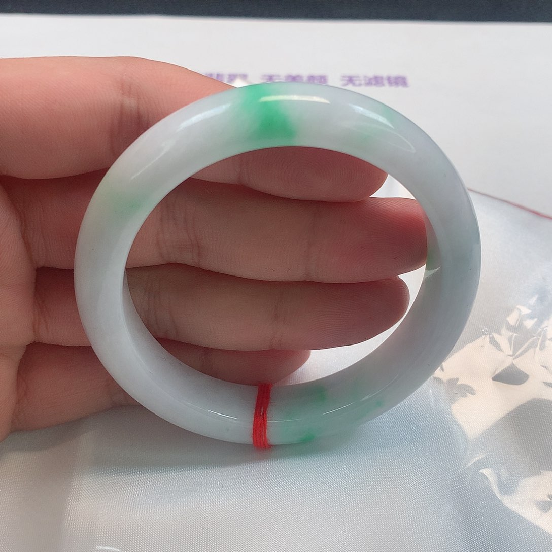 翡翠手镯未镶嵌261号