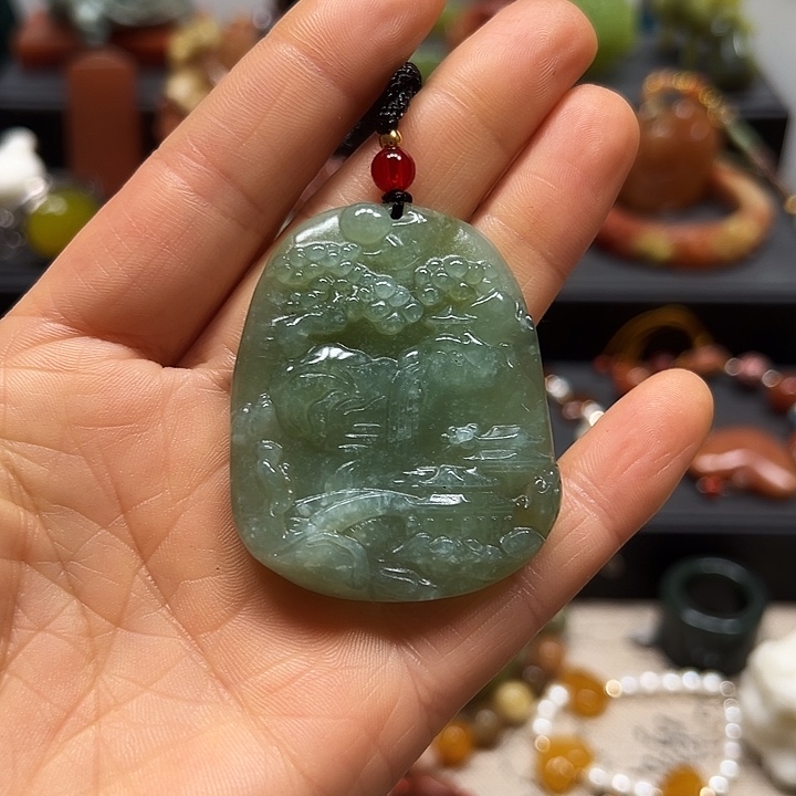 蛇纹石玉未镶嵌吊坠