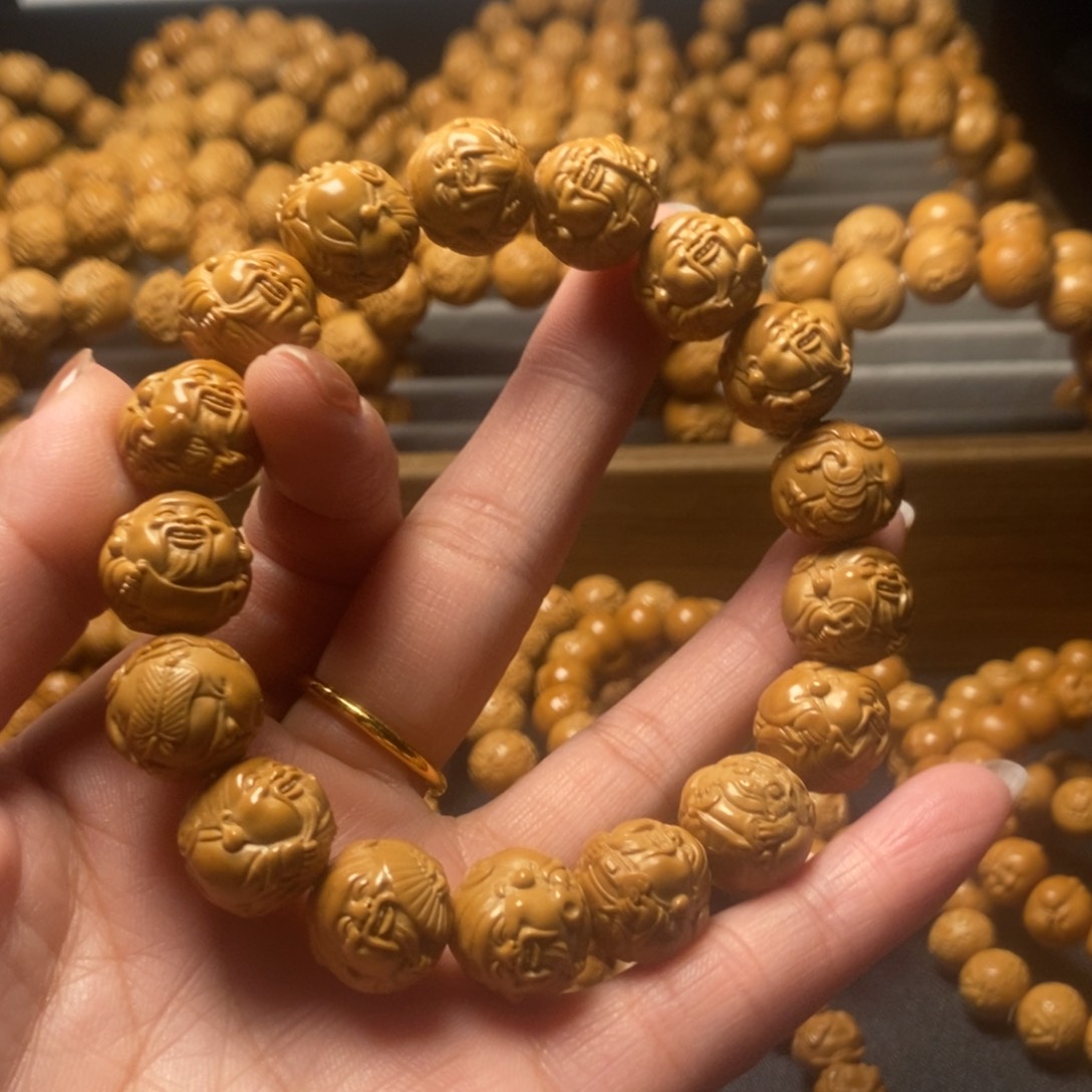 吊坠猴头核桃瑞兽财神