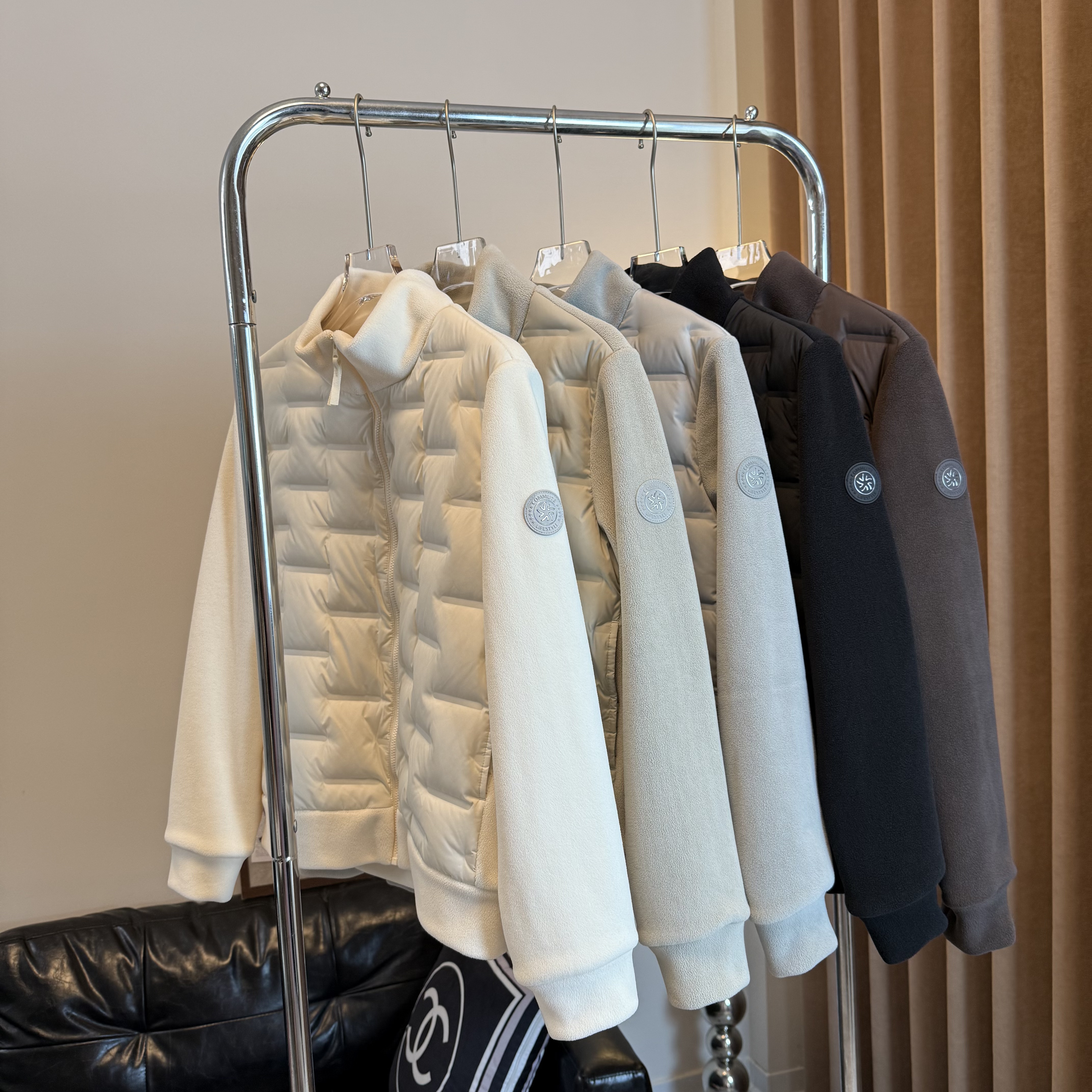 《YI YI 》 时髦叠穿拼接轻薄款保暖鹅绒服