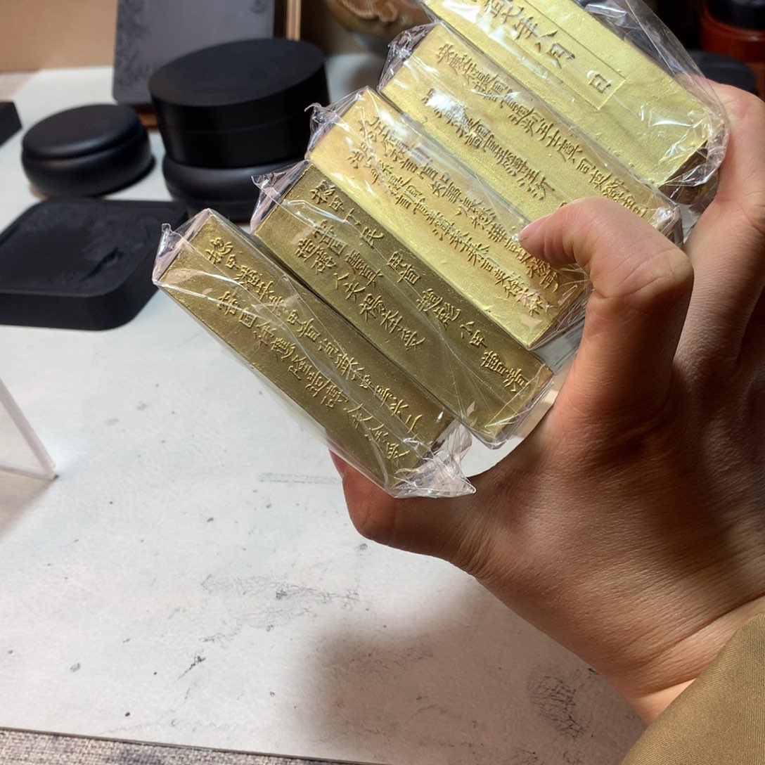 冰***⁹金砖墨哈哈哈哈哈哈