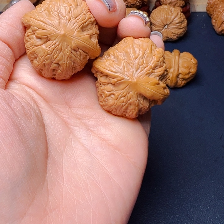 文玩核桃吊坠平谷铁锤38