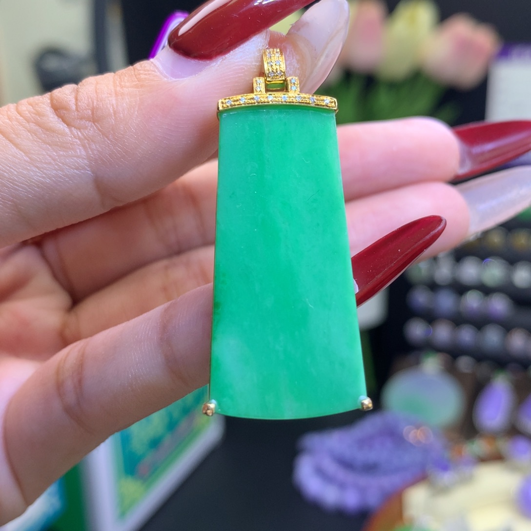 翡翠颈饰18K金镶嵌天然