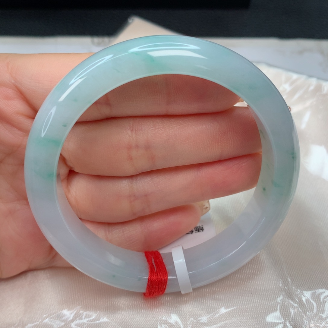 翡翠手镯未镶嵌56-57 飘花