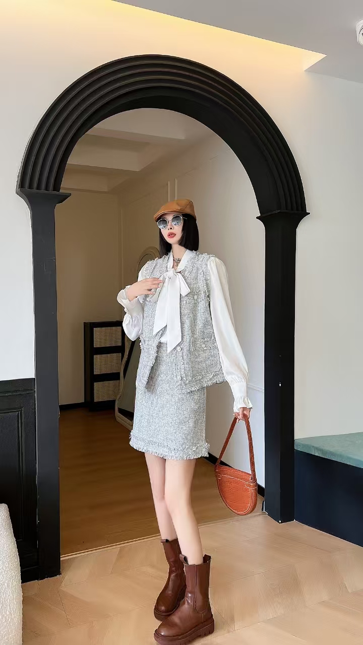 大码轻奢显瘦气质粗花呢马夹短裙衬衣三件套时尚小香风外套套装