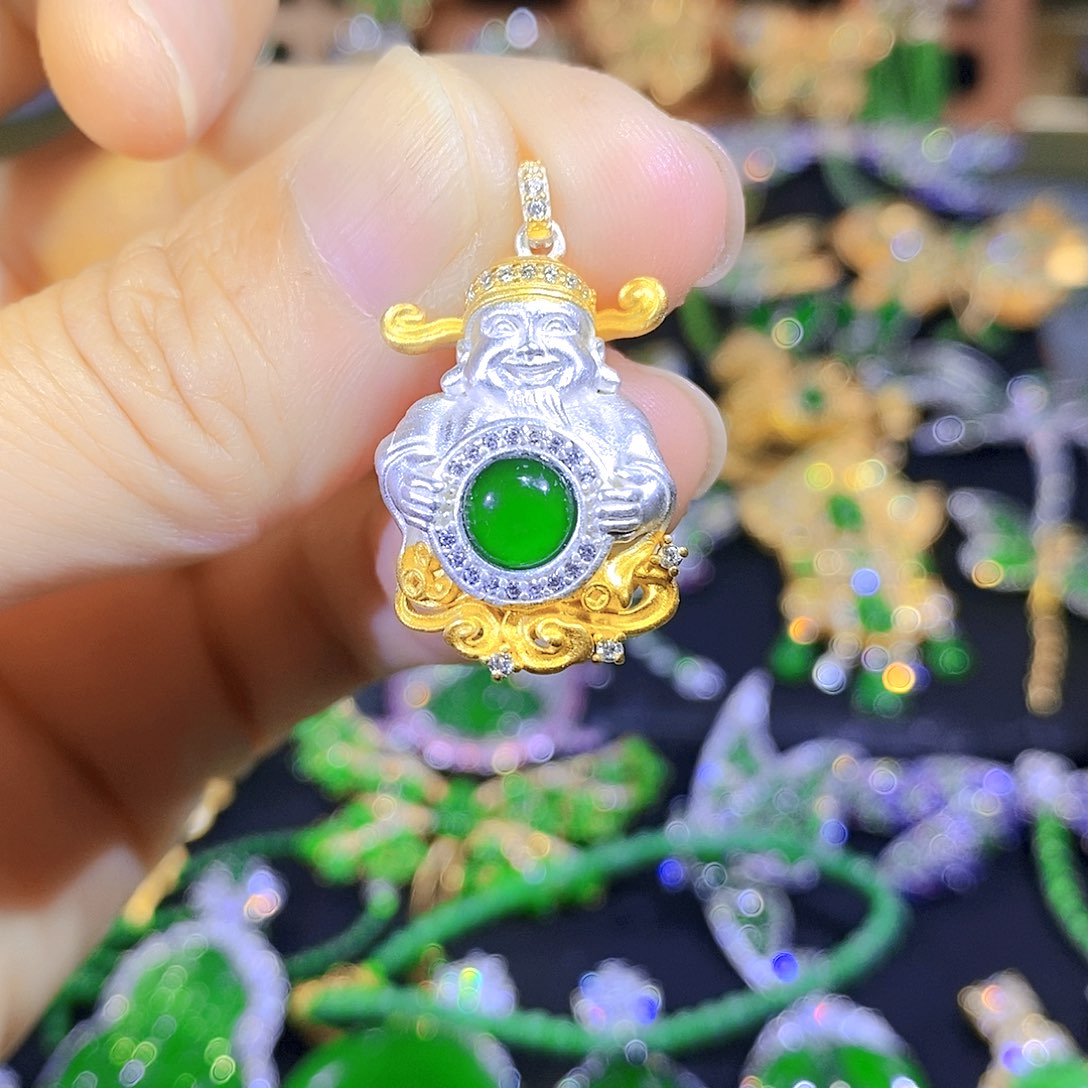 颈饰银S925镶嵌翡翠