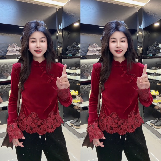 温柔复古时尚上衣女2026年春季新款立领蕾丝袖修身百搭丝绒打底衫