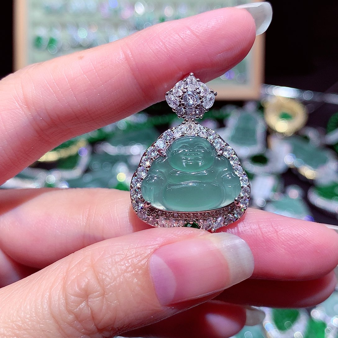 【闪购商品】翡翠吊坠(不含链)未镶嵌