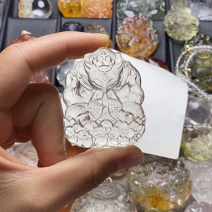 轮***点颈饰水晶未镶嵌水晶吊坠