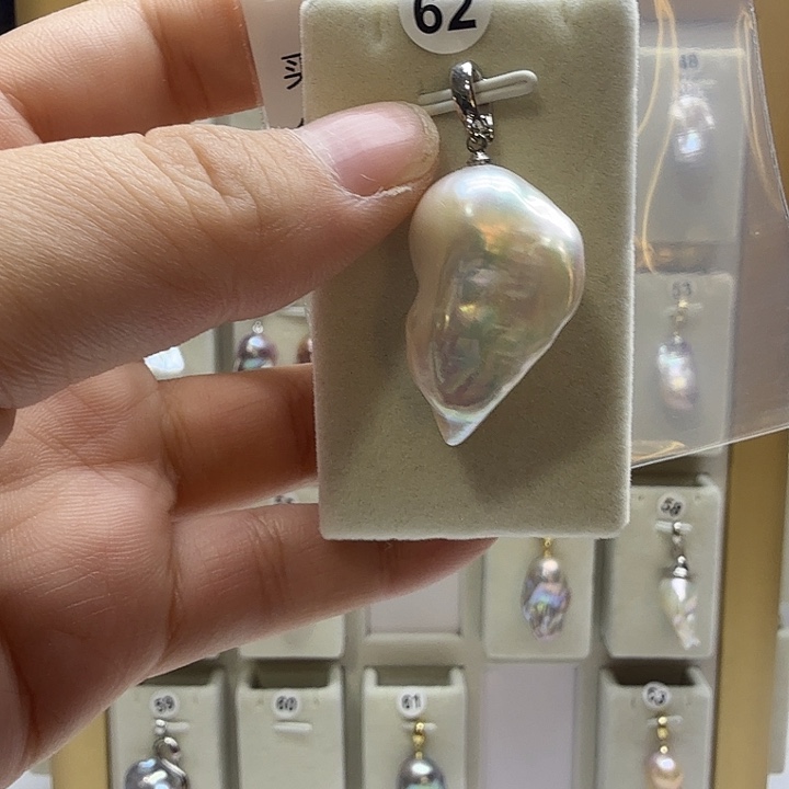 合成立方氧化锆合金