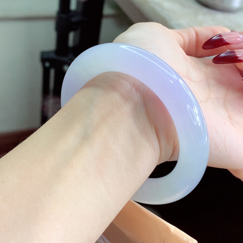 【闪购商品】翡翠手镯未镶嵌54 冰紫冰飘花 灵