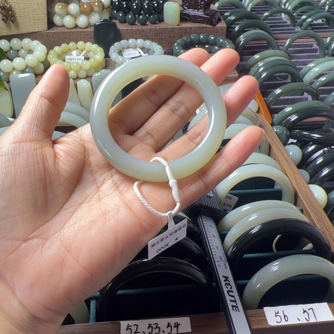 啊***生和田玉未镶嵌手链