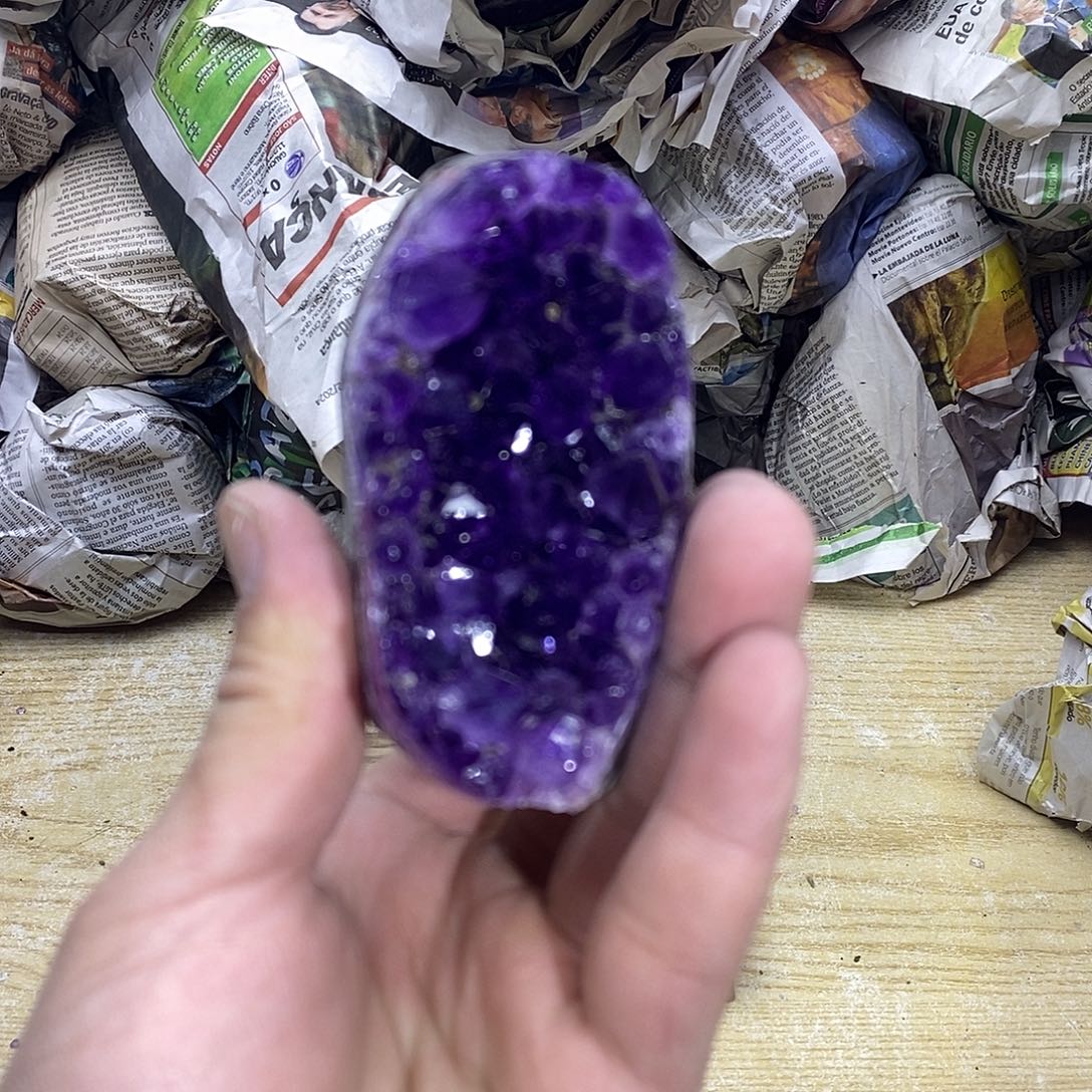 未镶嵌水晶大型摆件（非配饰）