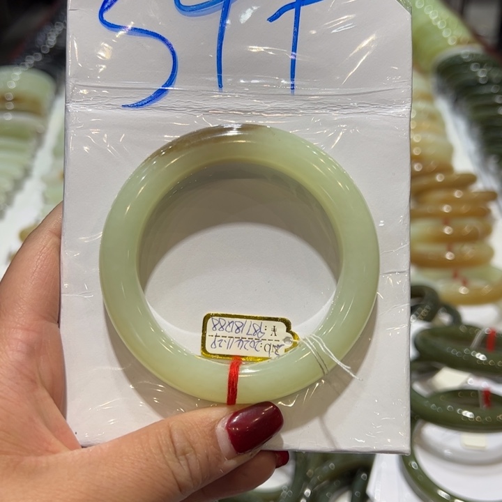 和田玉手镯未镶嵌｡***｡