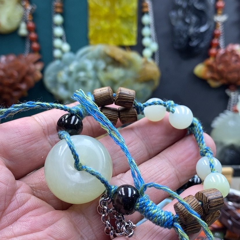 【闪购商品】未镶嵌岫玉手牌