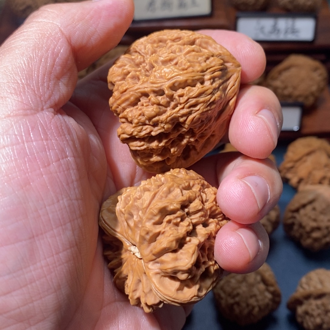 Z***K吊坠文玩核桃核桃