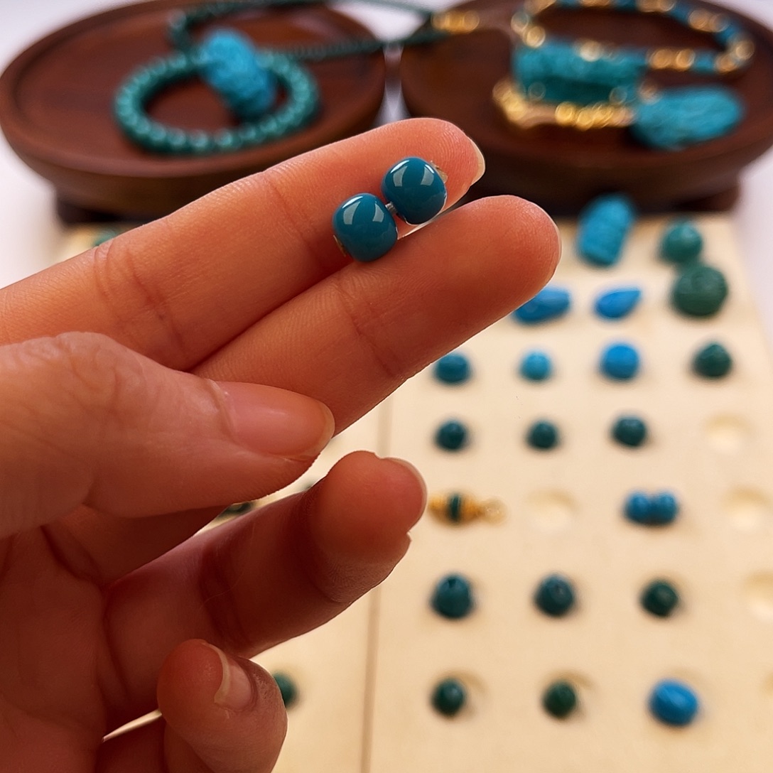 绿松石未镶嵌把件