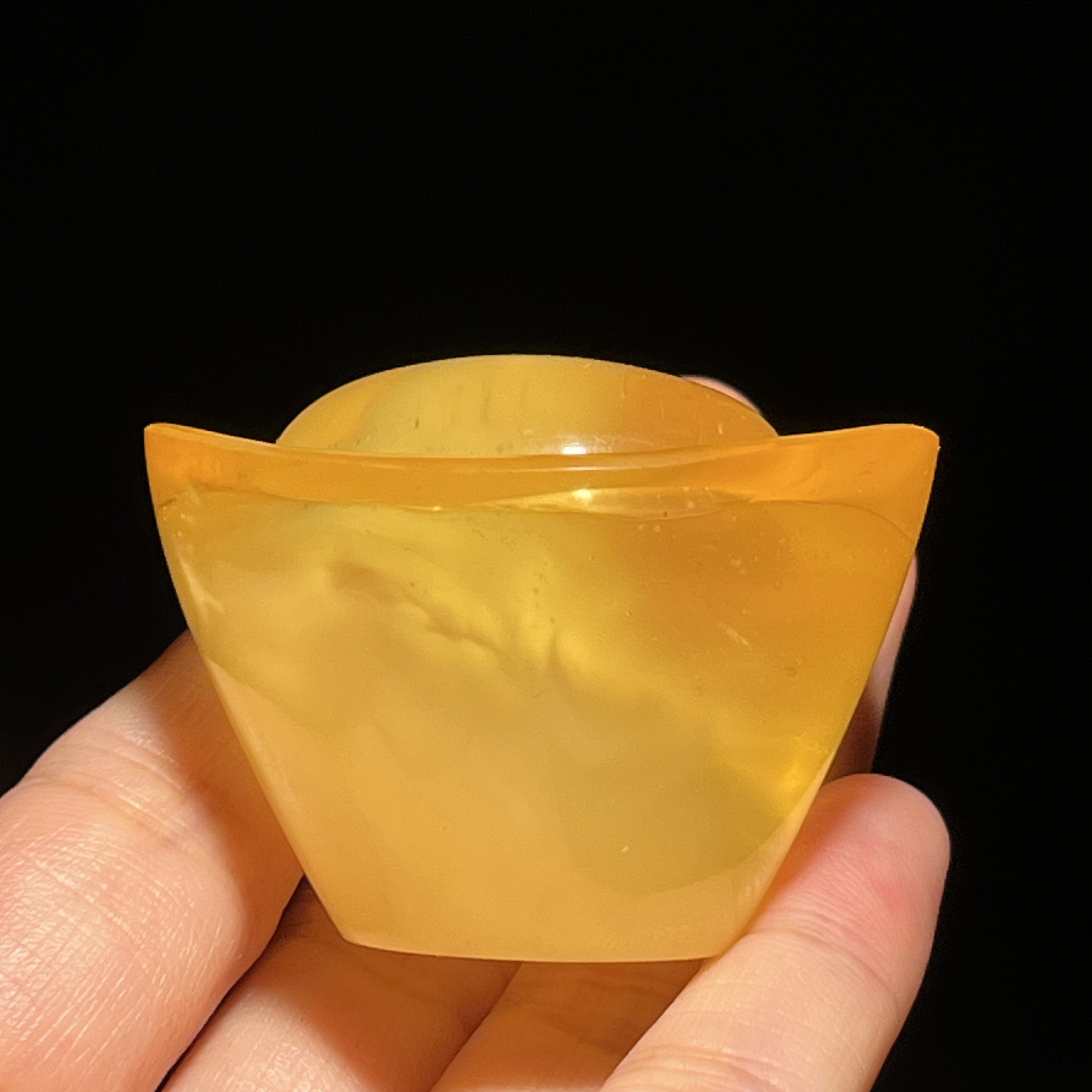 天然琥珀元吊坠 小年份氧化 白花蜡溶洞蜜 立体饱满 