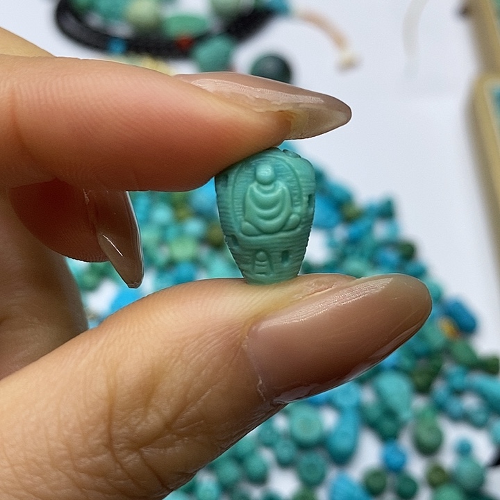 绿松石未镶嵌珠宝奇石