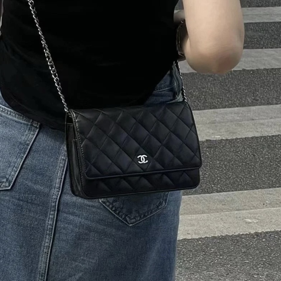 95新 Chanel/香奈儿 经典黑银woc单肩包