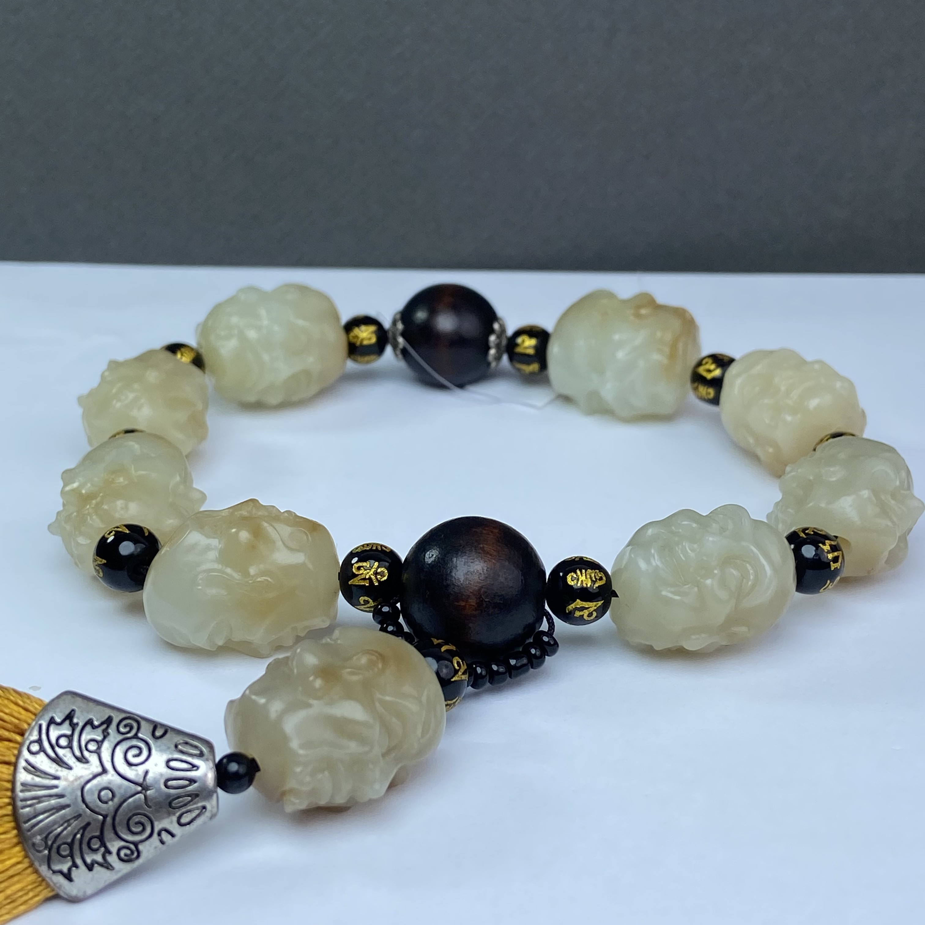 QK1006L 和田玉禅意罗汉