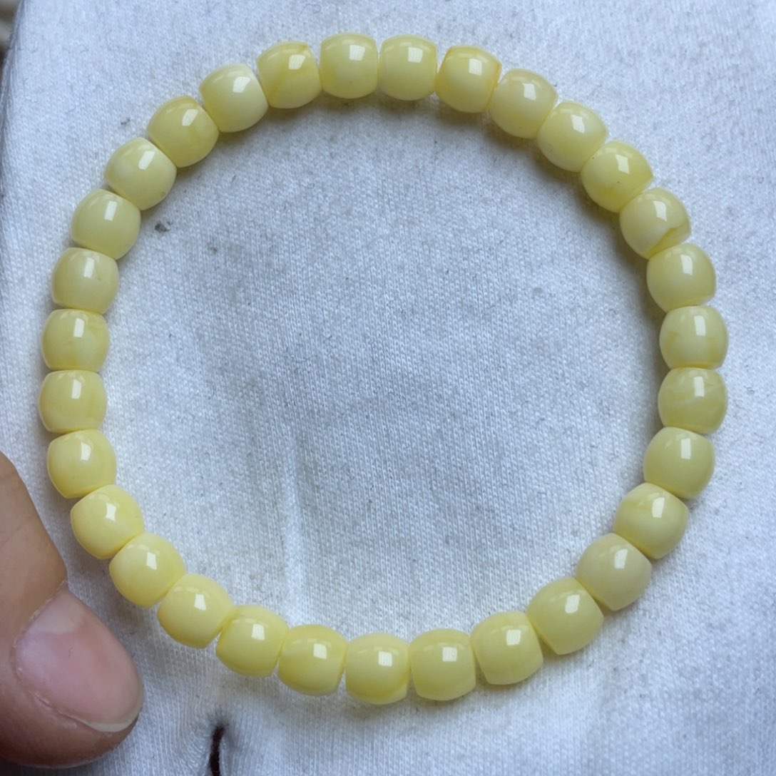 蜜蜡裸石未镶嵌6.5m蜜蜡手串