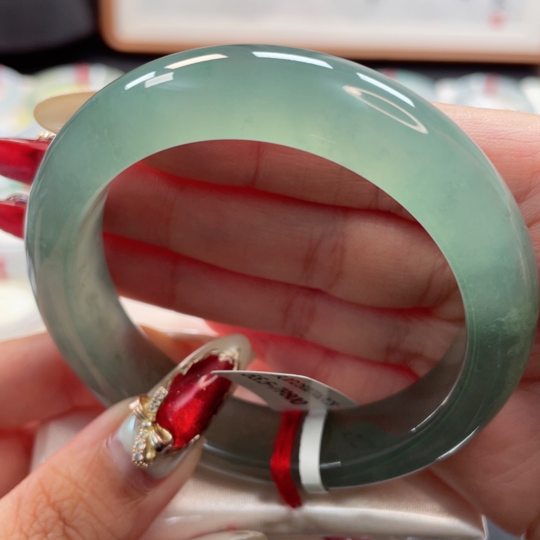 【闪购商品】翡翠手镯未镶嵌冰种起光芙蓉绿色飘花正圈55+，6号