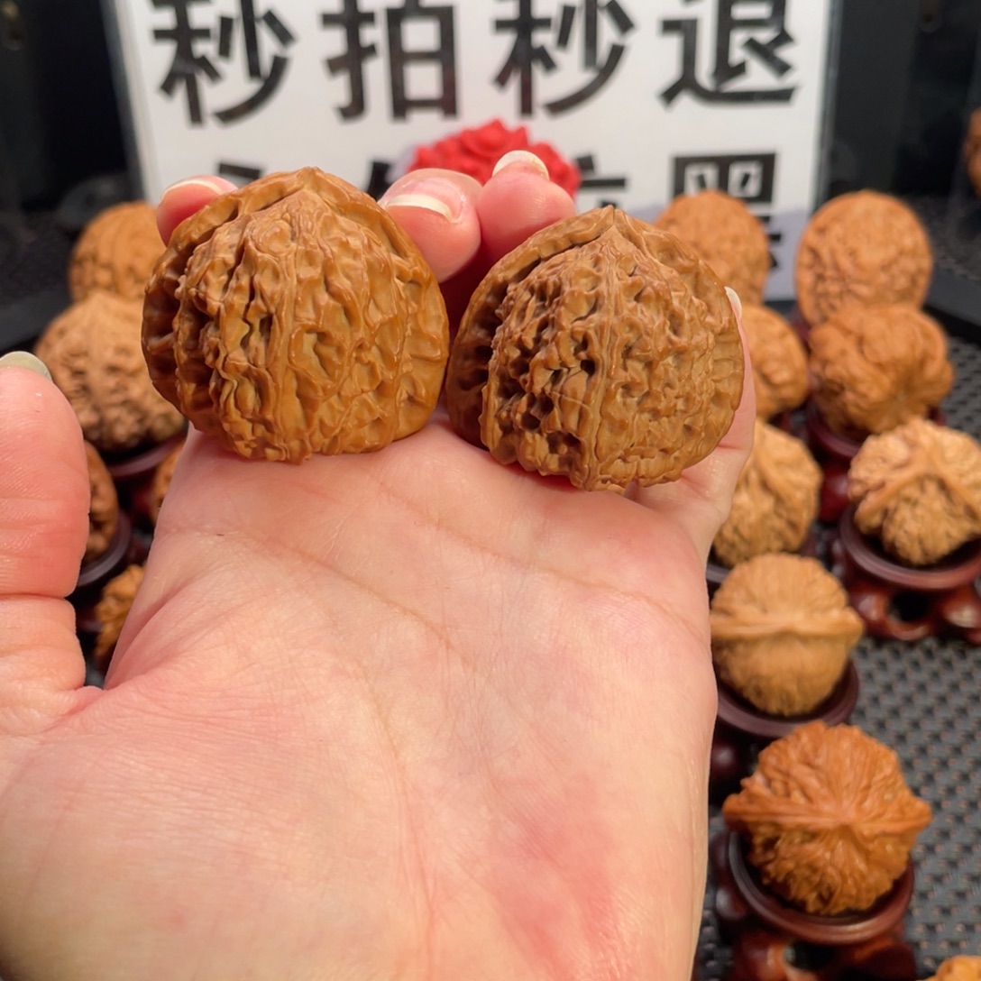 文玩核桃把件全品三角白40尺