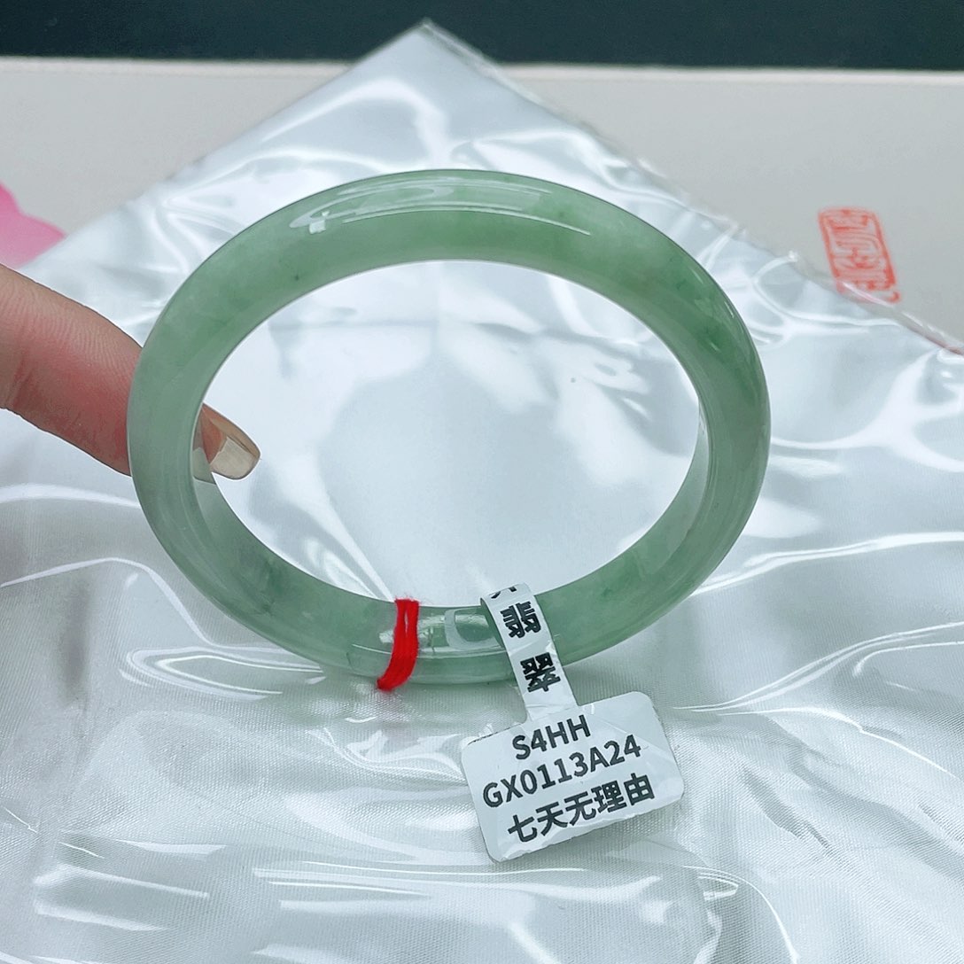 翡翠手镯未镶嵌正58.5