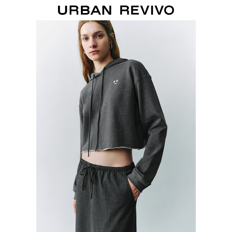 UR2026春季新款女休闲连帽印花棉质长袖T恤UYY450271+