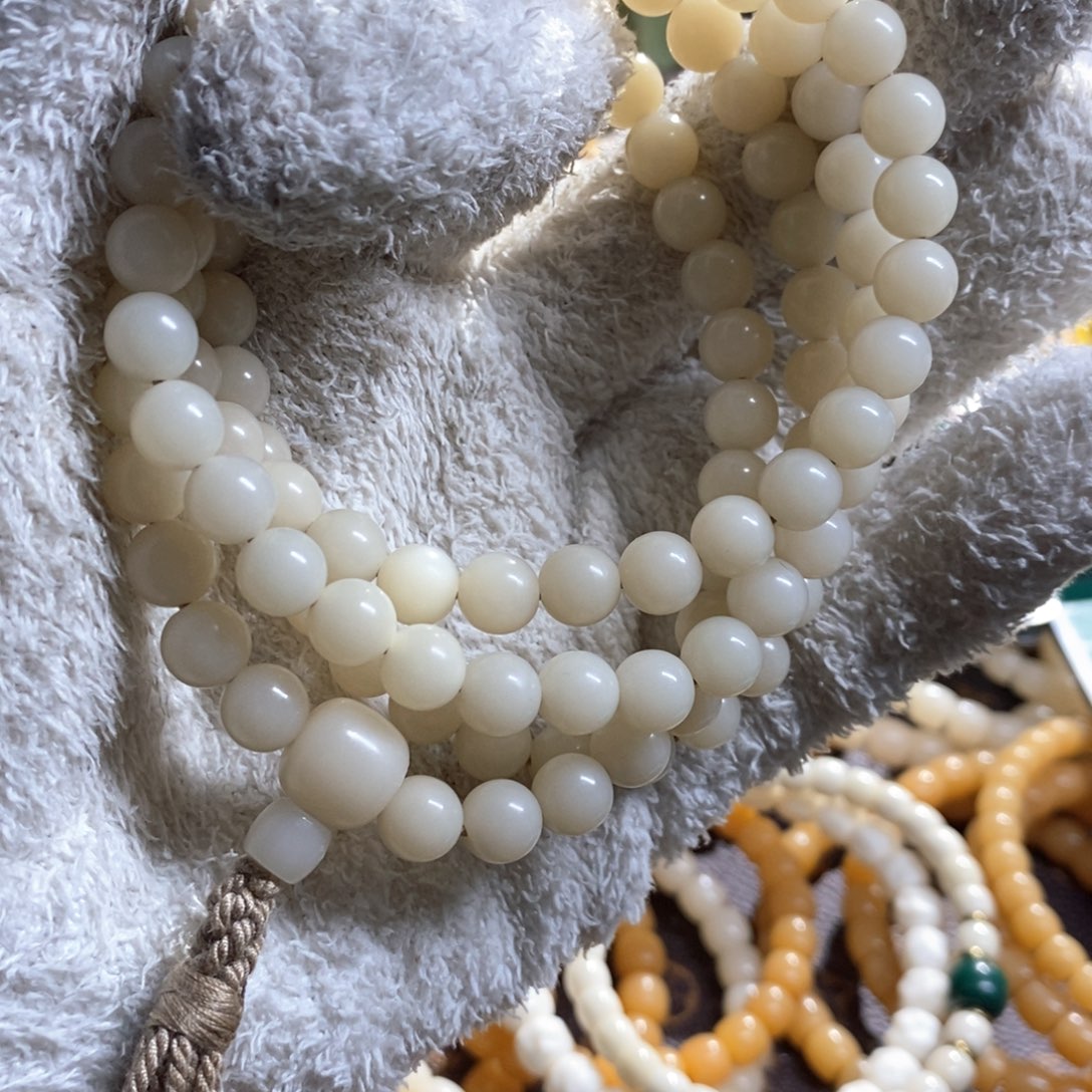 白玉菩提手串许*班菩提根