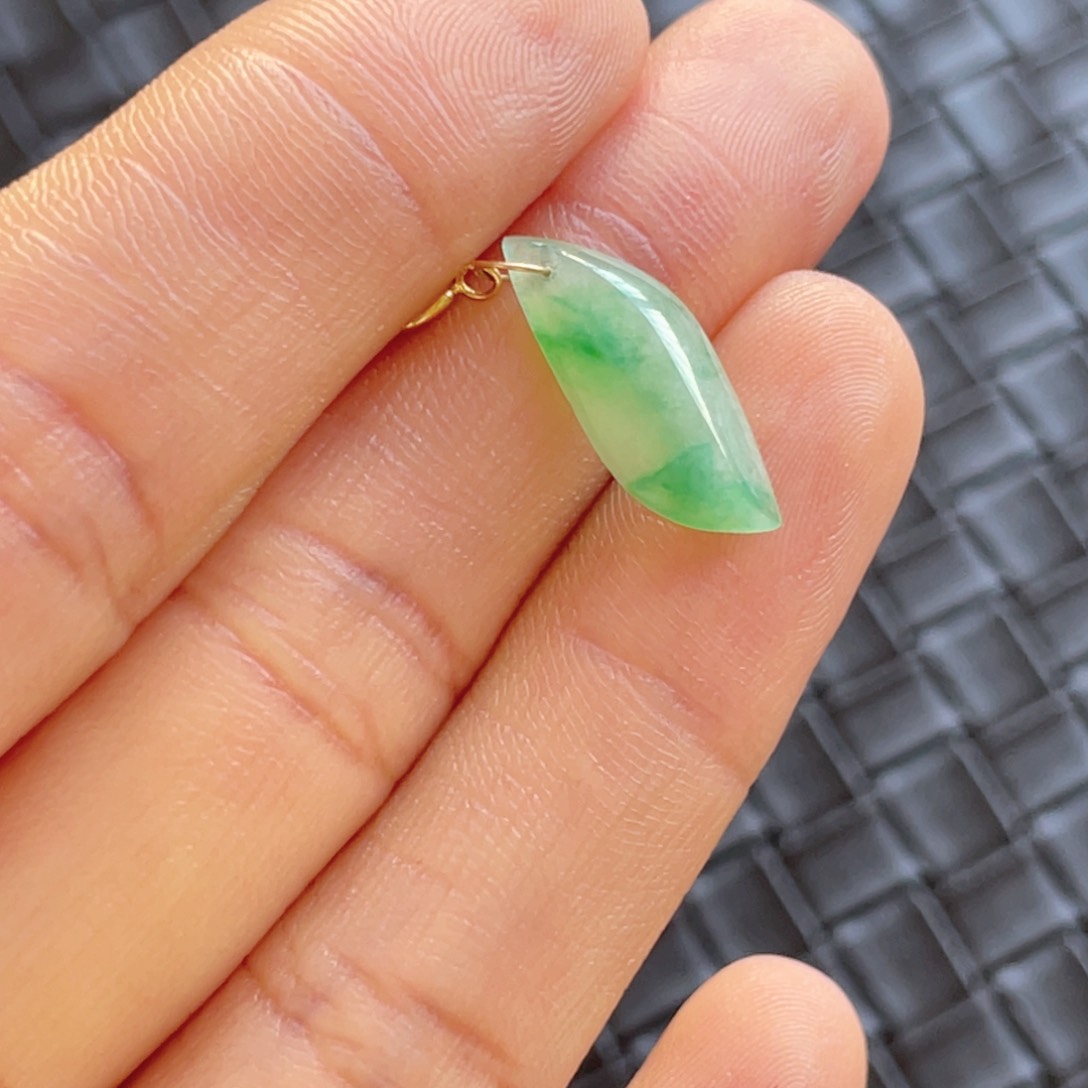 翡翠颈饰18K金镶嵌随行