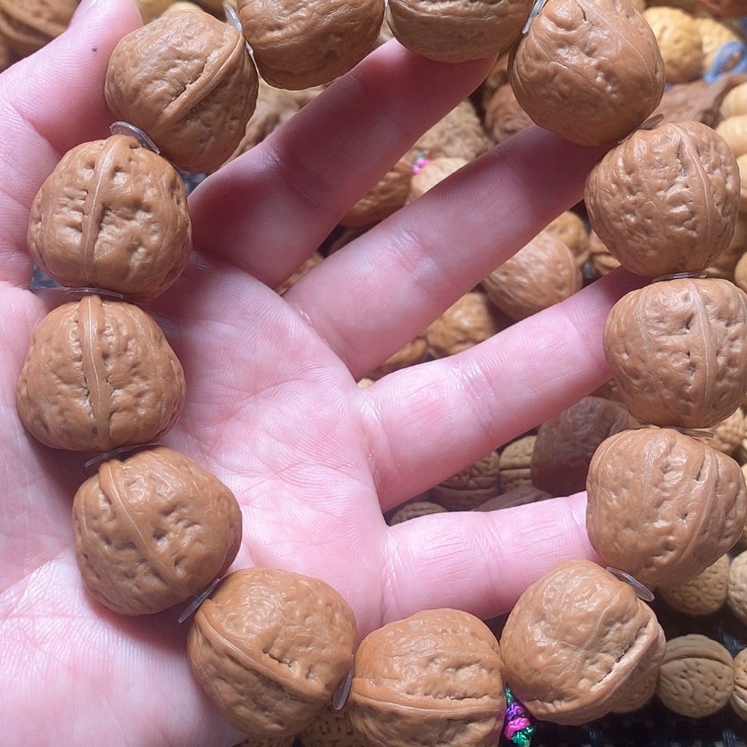 文玩核桃手串蛤蟆头