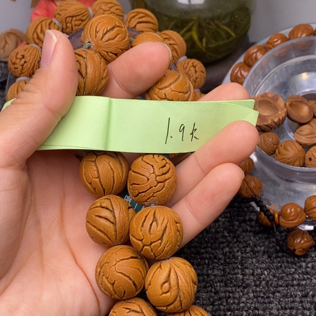 秦岭山脉龙纹桃核 28